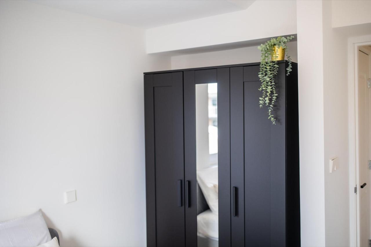 Happily 2 Bedroom Serviced Apartment 75M2 -Nb306H- Rotterdam Exterior photo